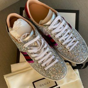 💎Gucci💎 sneakers come with a box and dust bag
